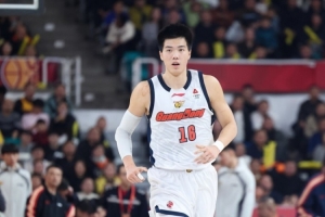近乎弃用！焦泊乔5中3拿到6分3板1助 上半场未得分